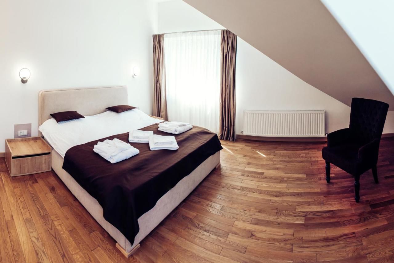 Отель Verhovel Hotel Верховина